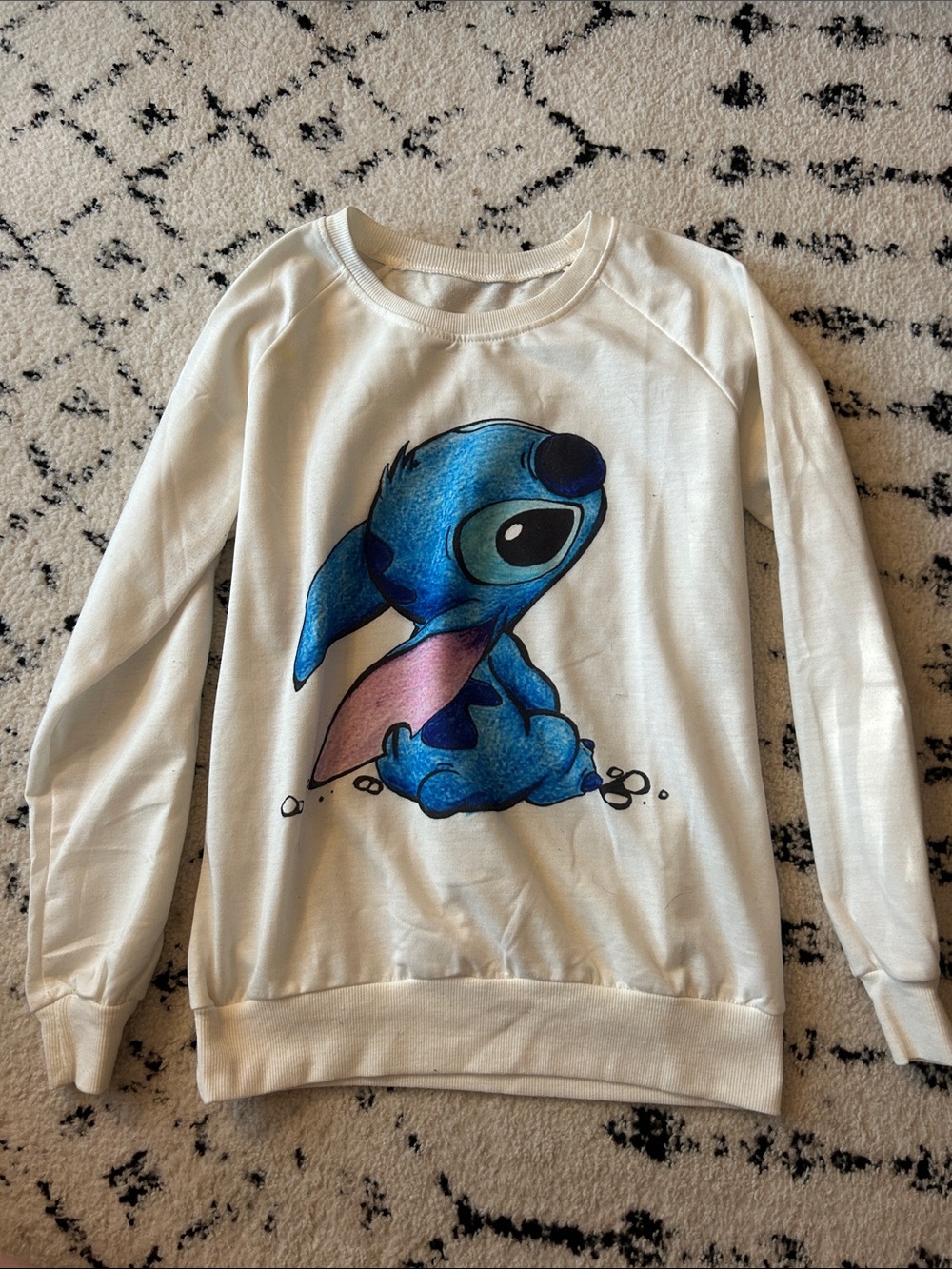 Source Unknown Cream Sweater with Blue Character Graphic